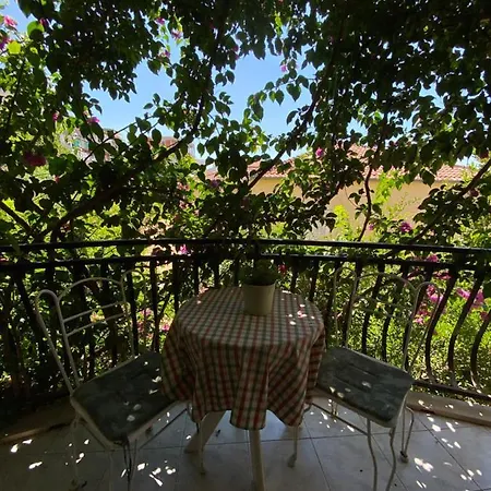 Josip Гостевой дом 3*