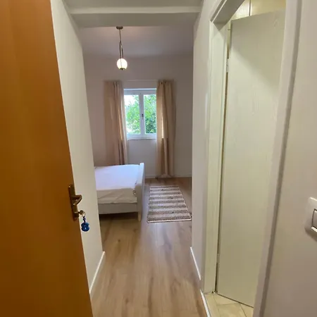 Josip Гостевой дом 3*