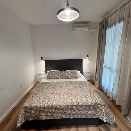 Josip 3* Makarska