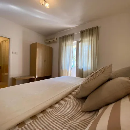 Πανσιόν Josip