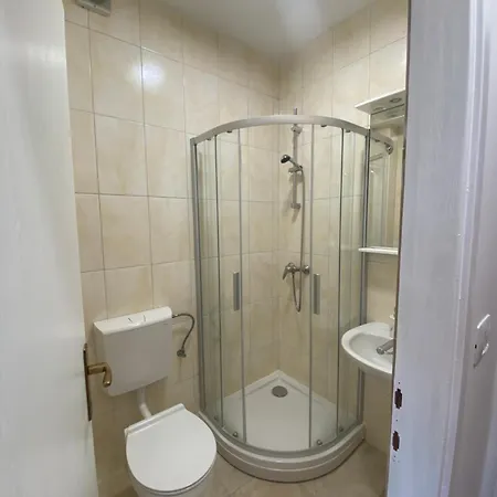 Πανσιόν Josip Μακάρσκα